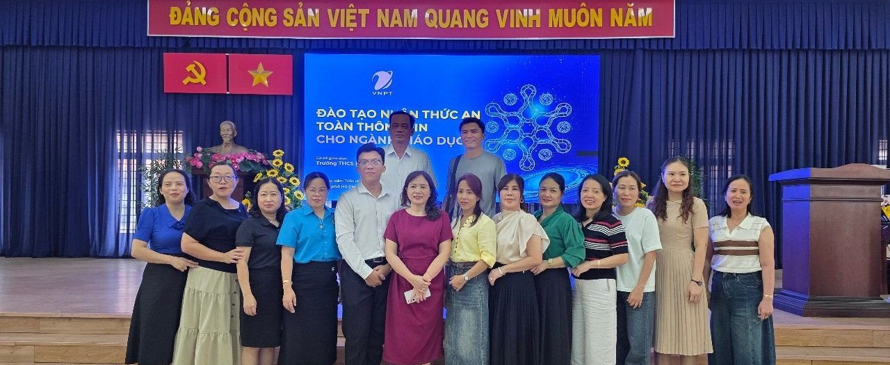 Sáp nhập trường học & học bạ số: bài toán hợp nhất dữ liệu và ký số hồ sơ